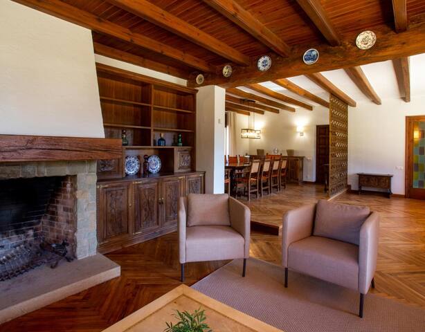 Petit Castanyer gallery image 5