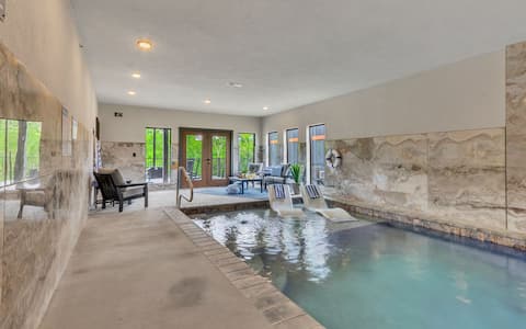 The Adventure Cabin - Luxury Mountain Escape