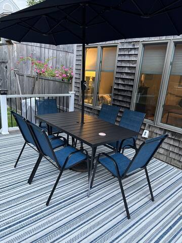 Three bedroom home with pool, dogs considered gallery image 5