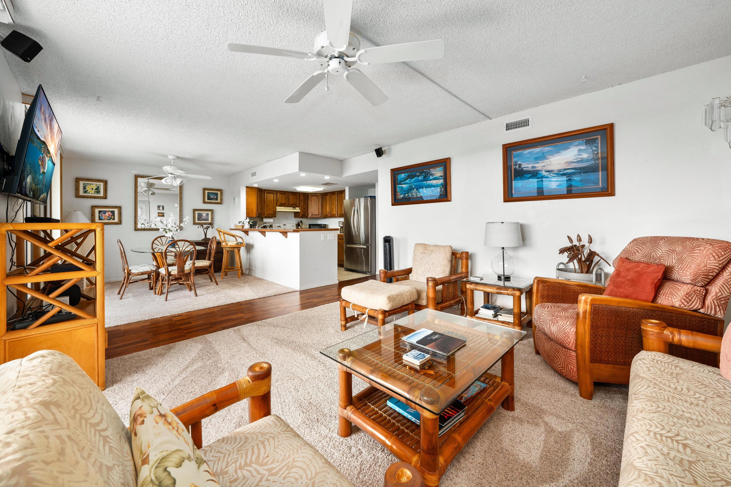 Beachfront 2BR across Magic Sands Beach - Photo 10