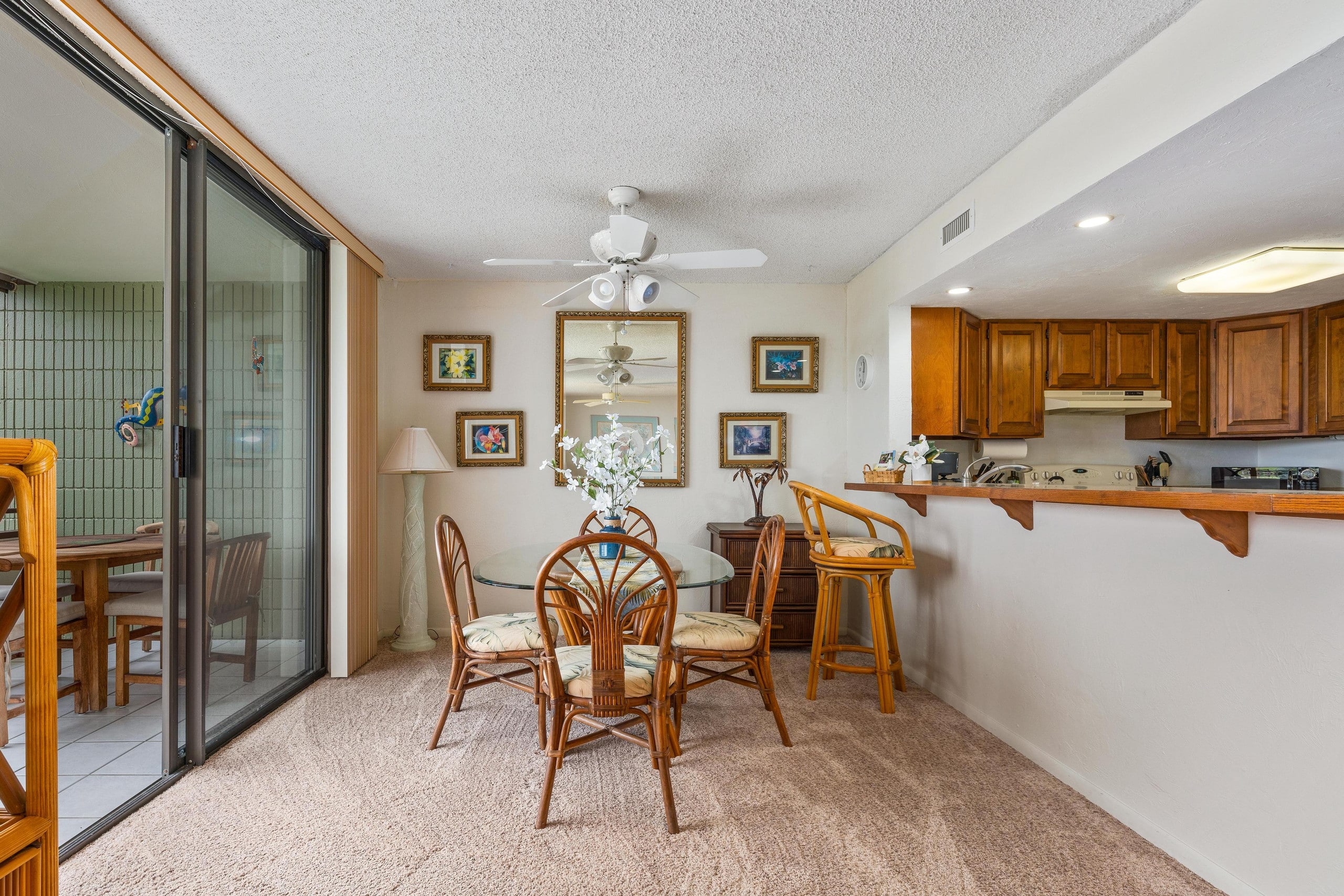 Beachfront 2BR across Magic Sands Beach - Photo 15