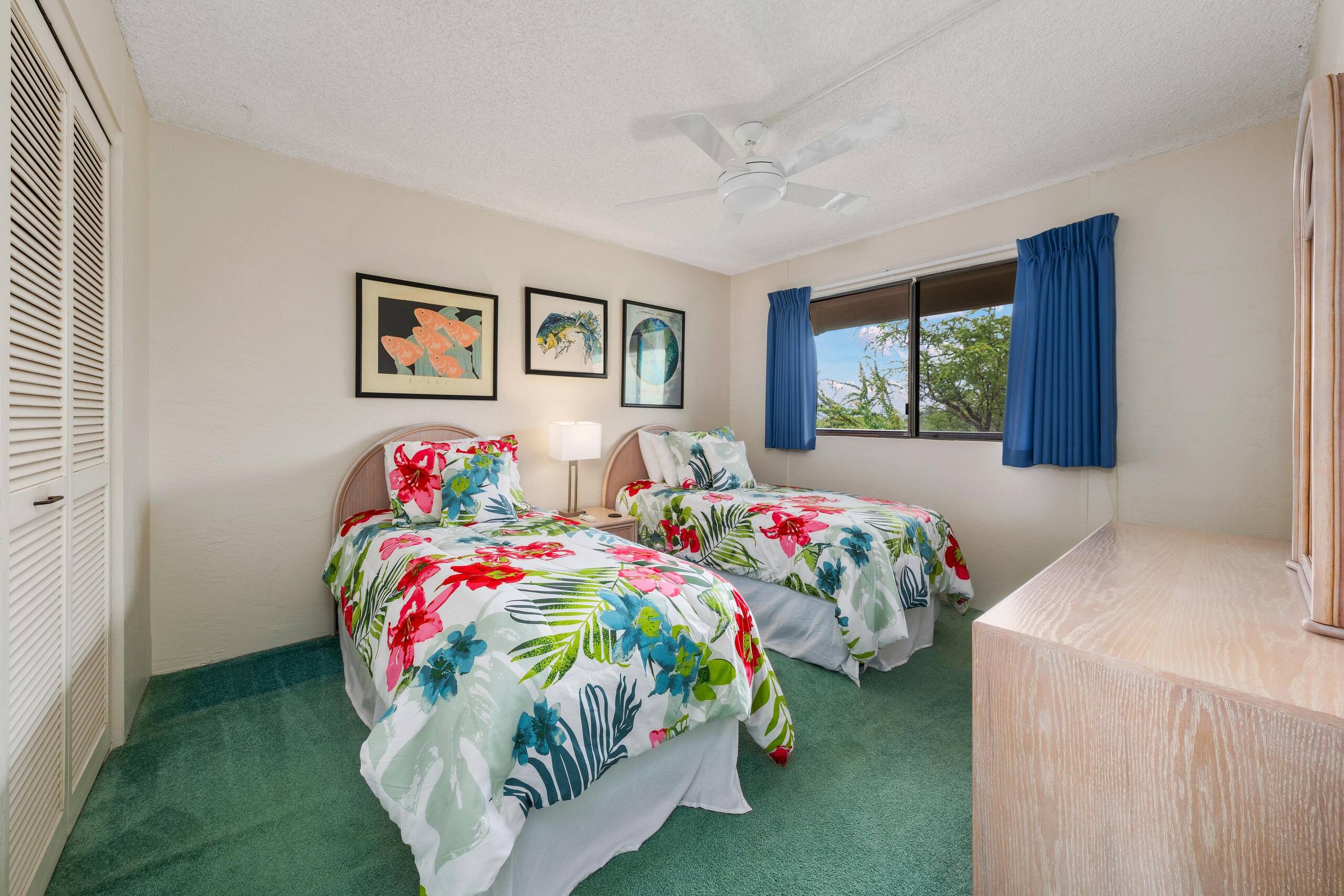 Beachfront 2BR across Magic Sands Beach - Photo 23
