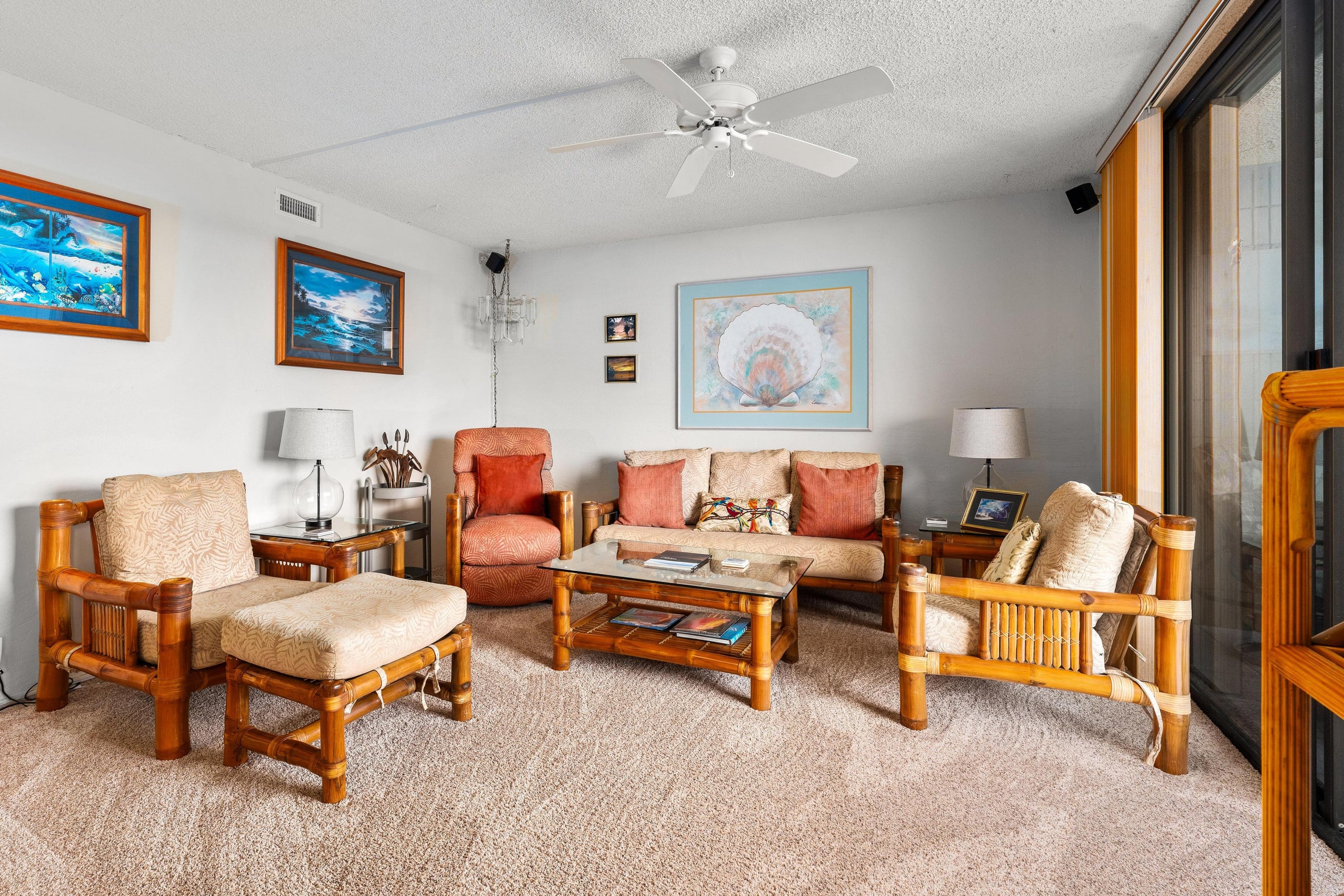 Beachfront 2BR across Magic Sands Beach - Photo 2