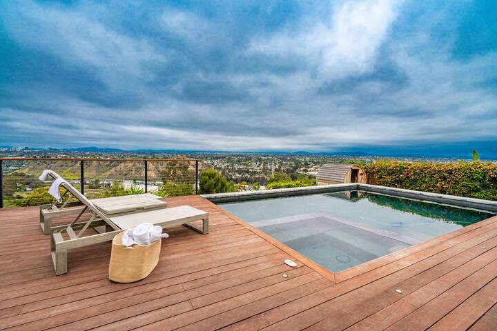 Outdoor Paradise-Mt Soledad-Pool-Hot Sauna-Views! gallery image 2