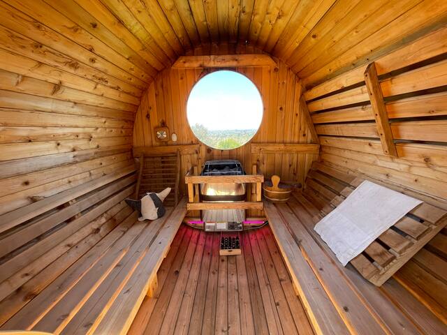 Outdoor Paradise-Mt Soledad-Pool-Hot Sauna-Views! gallery image 5