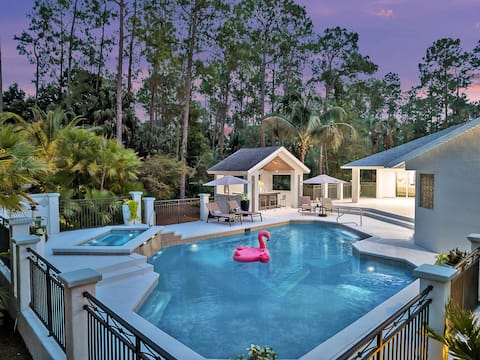 2 Villas, Pickleball,Heated pool, Naples escape.