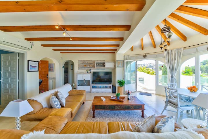 Casa Palmeras - Stunning Sea And Mountain Views - Moraira