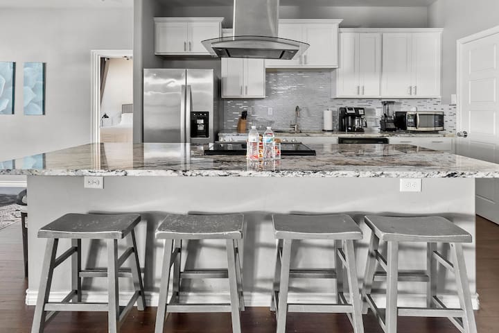 3BR Home Lower Bishop Arts Near Downtown