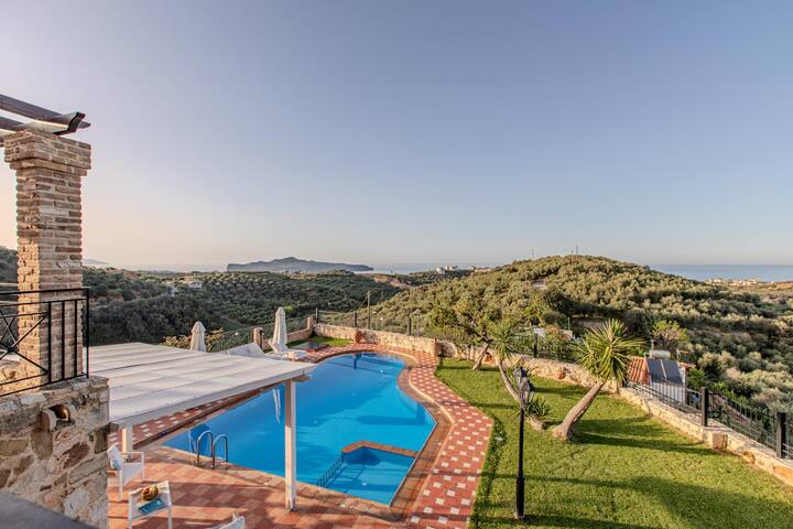 Villa Trouli by Vintage Travel gallery image 2