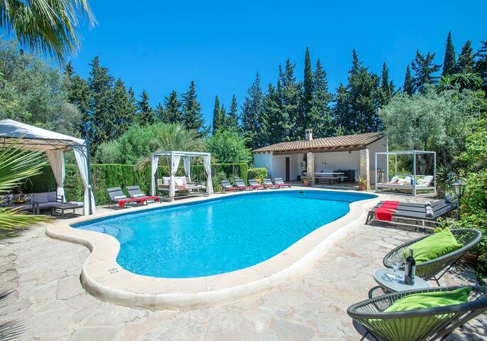 C’an Pontarro by Vintage Travel gallery image 5