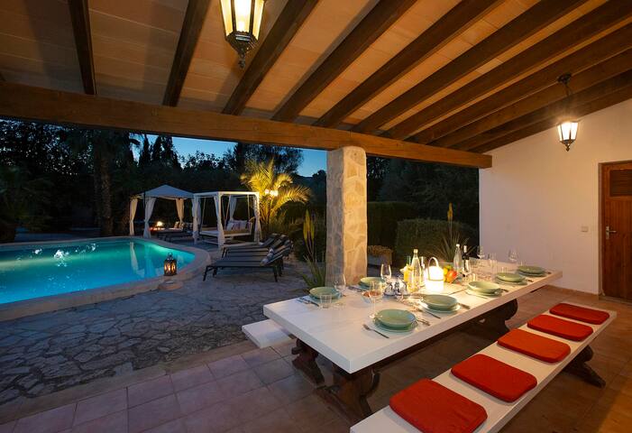 C’an Pontarro by Vintage Travel gallery image 2