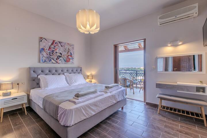 Anna by Vintage Travel gallery image 4