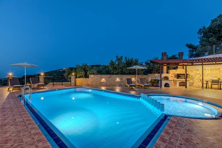 Anna by Vintage Travel gallery image 2