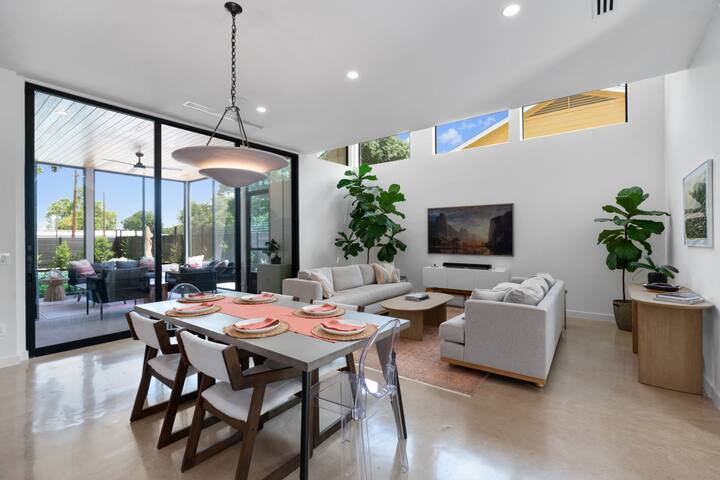 Zilker Home, Heated Pool, Hot Tub, Walkable, EV gallery image 5