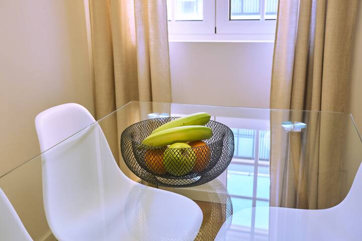 Oporto Yellow Villas 8 gallery image 5