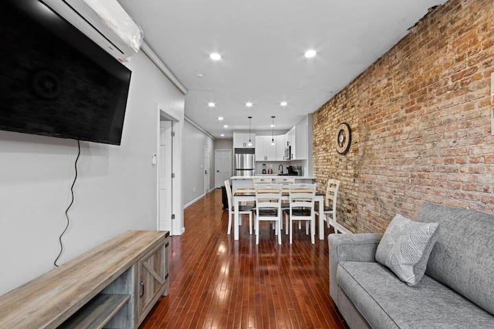 Great Space Near Subway - New York City