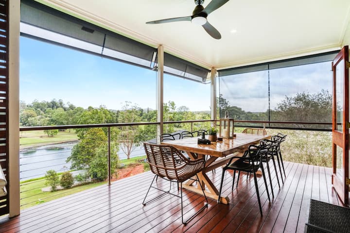 Oleander Escape Lake Front Retreat