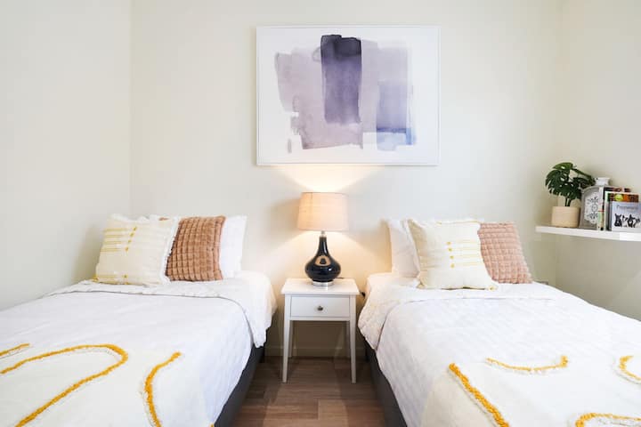 56_OleanderDr-WEB-025