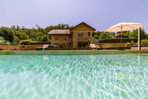 Villa Mondariz (367), with pool near the coast
