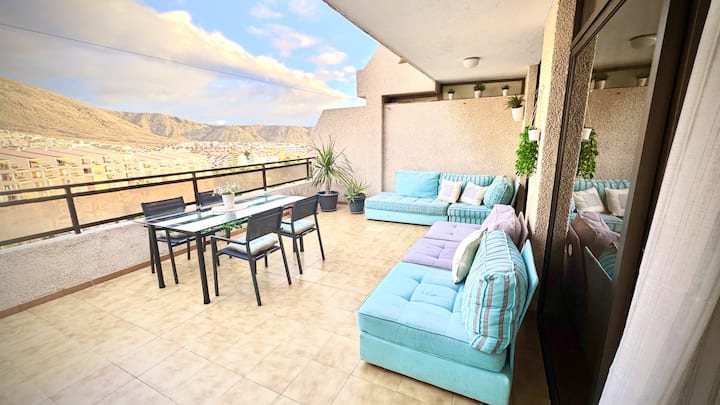 Urban Oasis In Los Cristianos · By Deihu Experienc - Los Cristianos