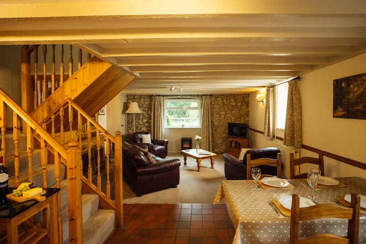 Escape To Pembrokeshire: Cottage With Pool & Sauna - Gales