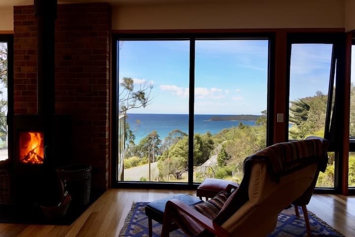 The Lookout House At Pirates Bay - Eaglehawk Neck