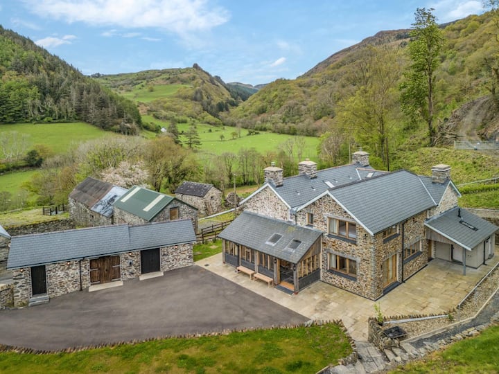 4 Bed In Derwenlas (Oc-c29244) - Machynlleth