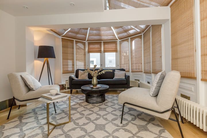 Stunning 3BR Home With Terrace in Knightsbridge gallery image 3