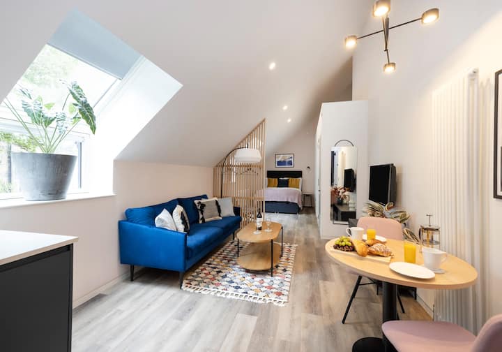 Argyl | Abbey Gate: Studio 8 - Edinburgh