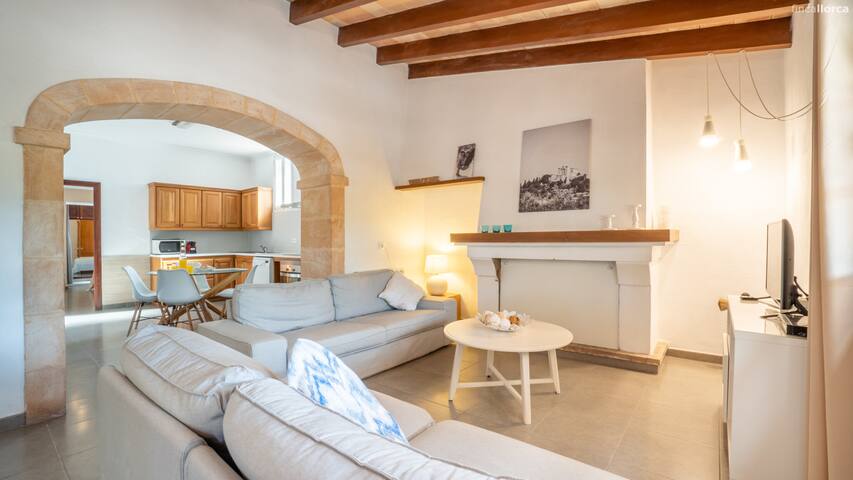 Sa Clova gallery image 4