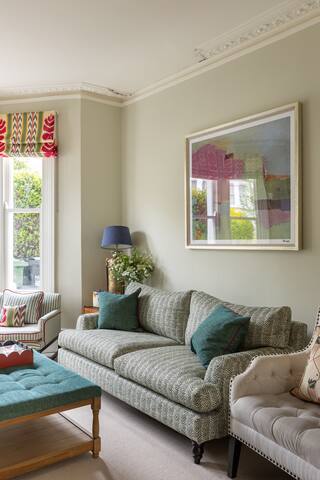 Spacious Sophistication by Veeve gallery image 2