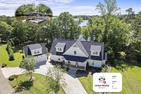 Gabriel Bay Lake House with Dock