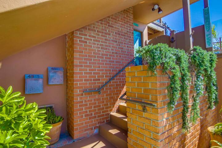 Life at the Beach – 2 unit Duplex with ocean views gallery image 5