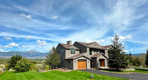 Luxury home, walk to Mt Wash Hotel! Pool pass, AC!