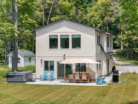 Dune View Cottage on Little Glen