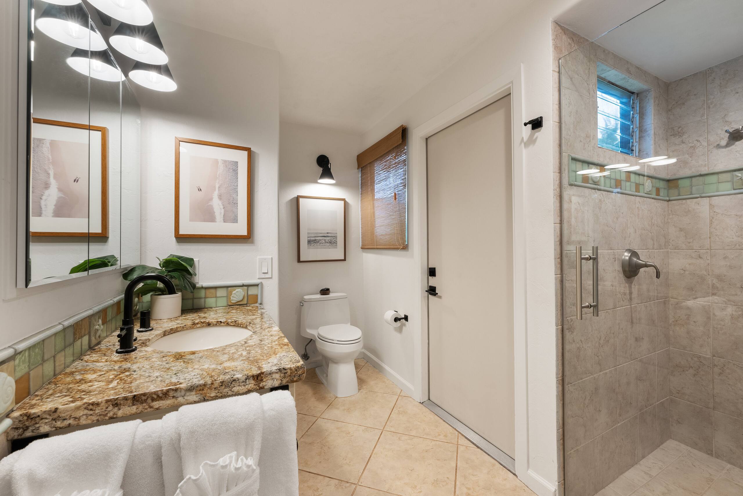 Condo in Lahaina · ★4.75 · 3 bedrooms · 2 beds · 2 baths - Image 37