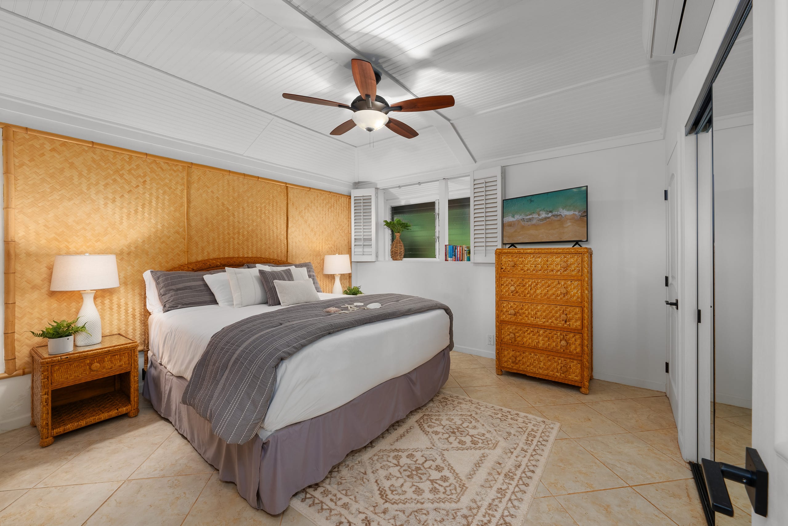 Condo in Lahaina · ★4.75 · 3 bedrooms · 2 beds · 2 baths - Image 28