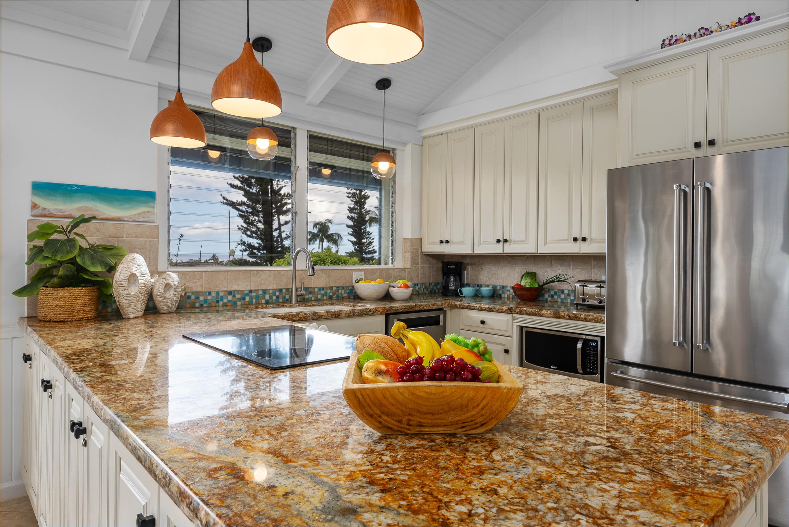 Condo in Lahaina · ★4.75 · 3 bedrooms · 2 beds · 2 baths - Image 21