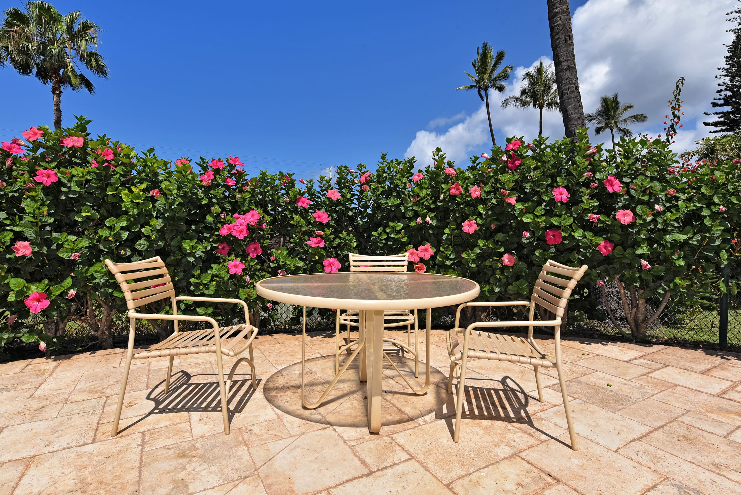 Condo in Lahaina · ★4.75 · 3 bedrooms · 2 beds · 2 baths - Image 46