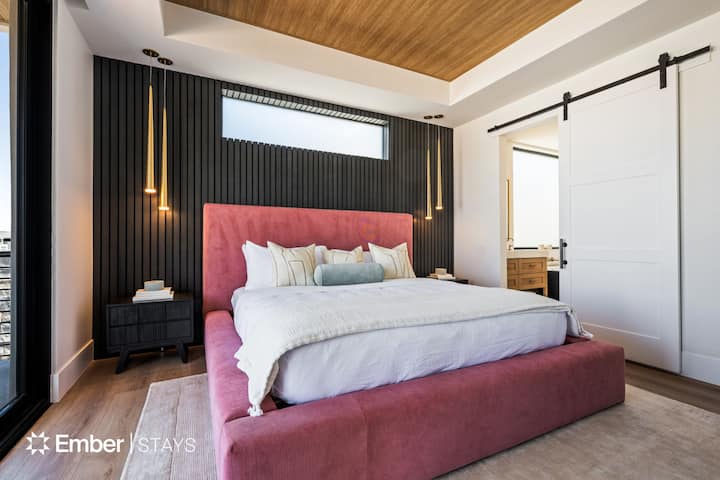 906 W Sapphire Sky - www.trussmedia.co - 027