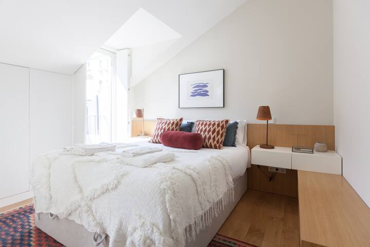 FLH Restauradores Deluxe Apartment with Terrace gallery image 4