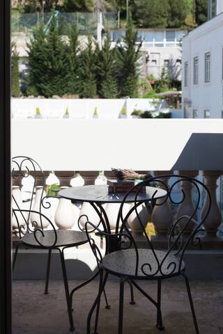 FLH Restauradores Deluxe Apartment with Terrace gallery image 2