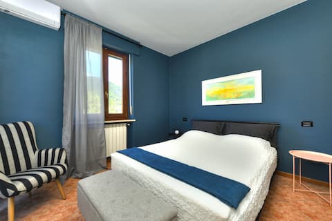 Top Airbnb: La Vela Deluxe by Garda FeWo in Salò