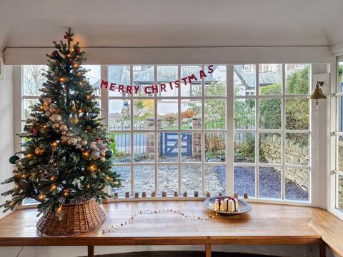 4 Bed in Llanddona (94501)