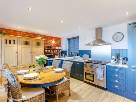2 Bed in Peak District  (83789)