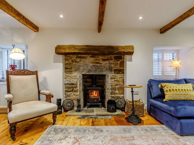 3 Bed in Mellor (83790) gallery image 2