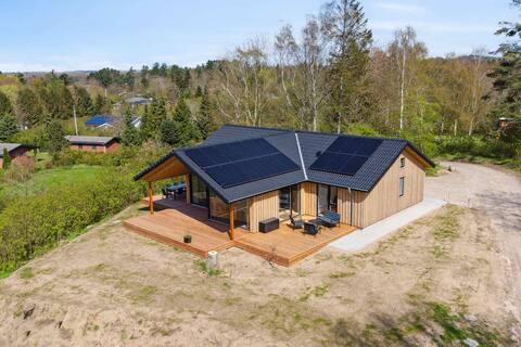 Impressive holiday cottage, by the Helsnæs Bay!