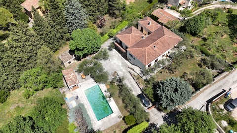 La Magadorelle - Spacious Villa - 5 Bedrooms & Pool