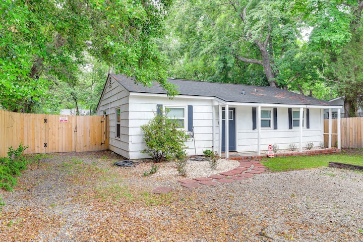 Serene Charleston Home Near Airport: Pets Welcome! - Hanahan, SC