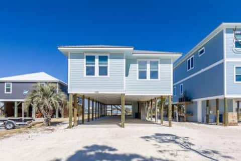 1 Block To Beach Lagoon Front